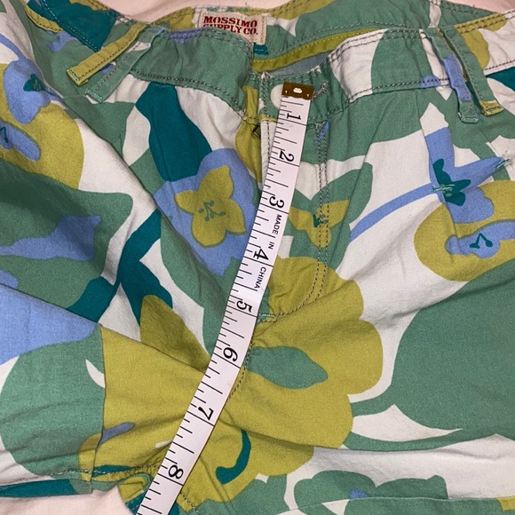 Missimo Shorts - Picture 6 of 8